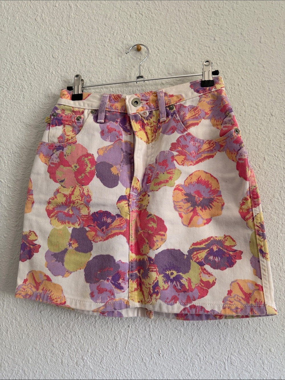 Vintage Floral Print Mini Skirt in Multi